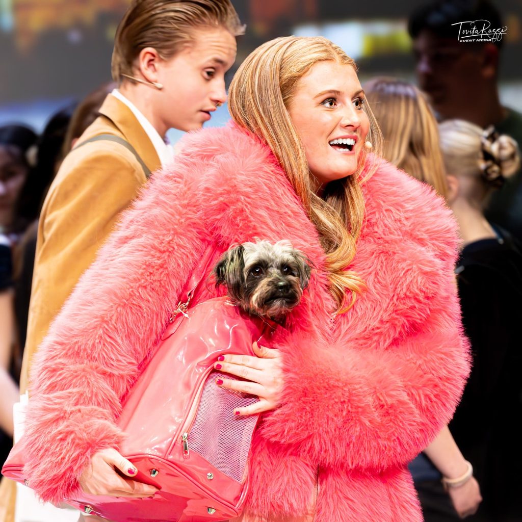 imgi_7_Legally-Blond-Villekulla-Sarpsborg-scene-Copyright-tovita-razzi-event-media-